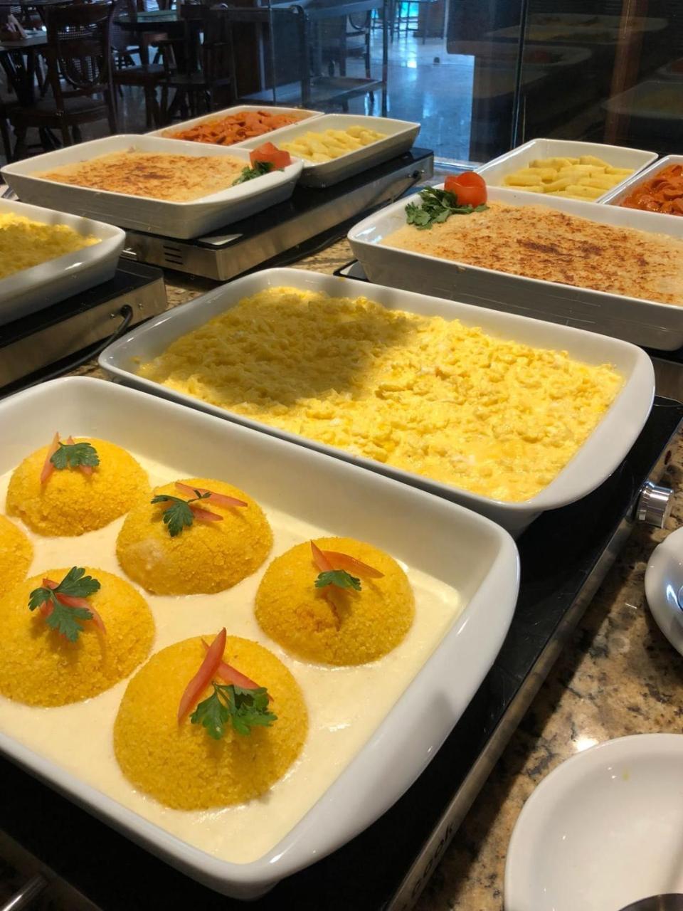Garbos Trade Hotel มอสโซโร ภายนอก รูปภาพ